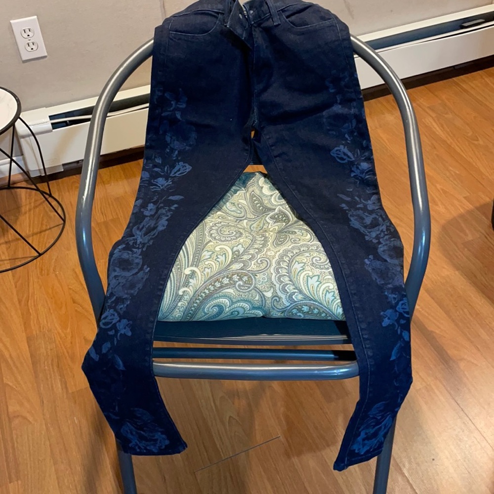 Women’s jeans